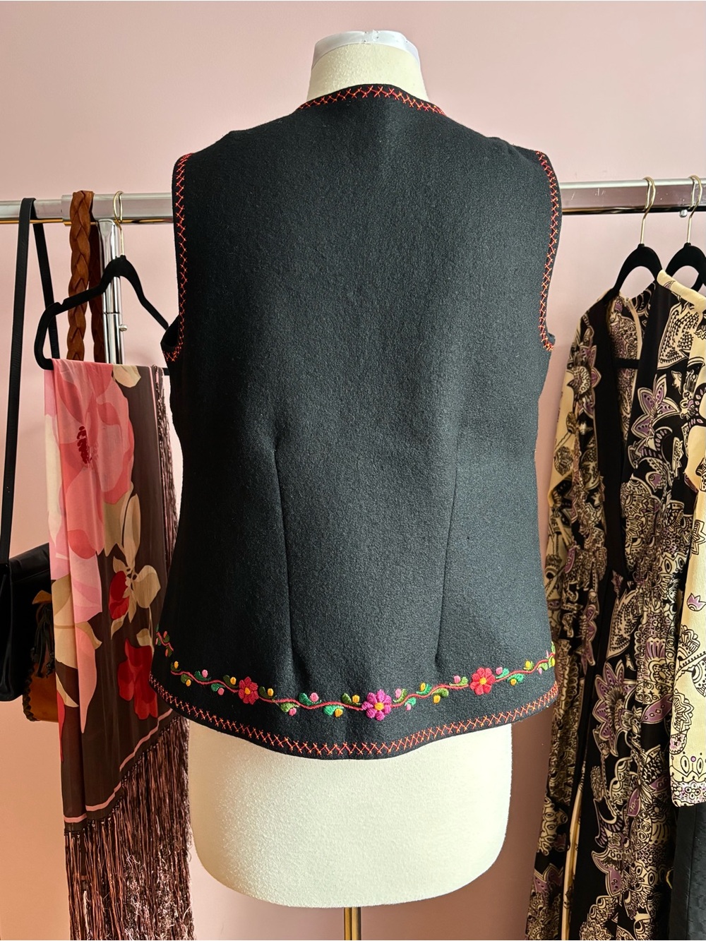 Vintage Eastern European Floral Embroidered Black Felt Wool Sleeveless Vest - Picture 8 of 10